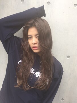 エヴァー(ever) ロングウェーブヘア♪【ever原宿/表参道】