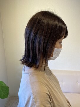 エニー(ennie') ナチュラルグレージュ×切りっぱなし前下がりボブ【緑地公園】