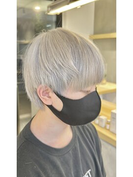 エイト 三軒茶屋店(EIGHT) 【EIGHT sangenjaya 三軒茶屋】シルバーグレー