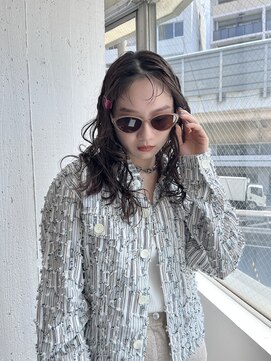 シイ(SIE) 三つ編みカジュアルアレンジ