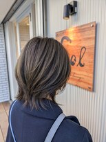 ソル 千葉(Sol)&nbsp;オリーブベージュカラー大人可愛いショートウルフ