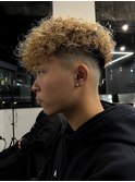 ダブルカラースパイラルパーマツイストパーマフェード短髪