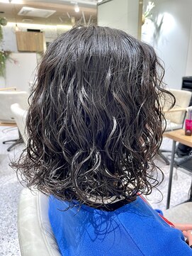 ゼストララ(ZEST Lara) 【YUICHI】お洒落女子パーマ【吉祥寺】