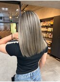 バレイヤージュ、ハイライト、レイヤーロング、グレーベージュ