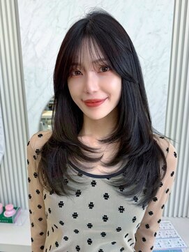 アフロートリノ(AFLOAT Leino) 結べるレイヤーカット　ミディアムレイヤー