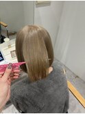 ミルクティーベージュ