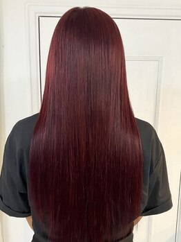 トリプルエイチフォーヘアー 国分店(HHH for hair)の写真/芯のある強くて美しい思わず触りたくなるツヤ髪へ！レブリン酸と熱を使用した酸熱トリートメントが新登場☆