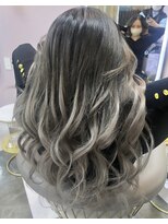 ガルボ ヘアー(garbo hair)&nbsp;艶髪　バレイヤージュ　プルエクステ