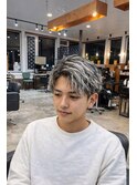 春のセンターパート×縦落ちツイスパ×ホワイトメッシュ