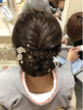 レイビューティー 浜町中央橋店(RAY+beauty) やっぱり東。和装もお似合いスタイル