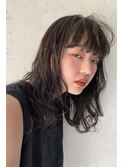 ナチュラル。黒髪。こなれウェーブ #くびれセミディ