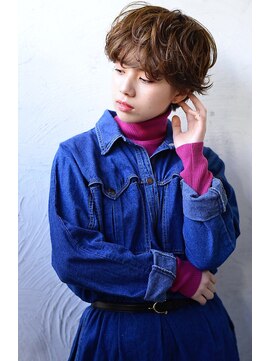 ロイジー(roijir) roijirイルミナインナーカラーxスパイラルxセンシュアルショート