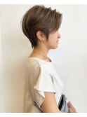 ・大人世代に大人気!!くびれるハンサムショート