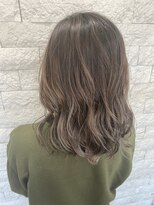 ラヴリア カミツ(LOVERIA KAMITSU)&nbsp;バレイヤージュ外人風ベージュカラー