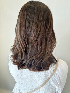 ラナホンジン(Lana HONJIN) ミディアムスタイル