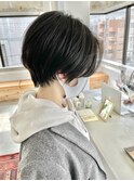 グレイアッシュ黒髪ショートハンサムショートくびれショート