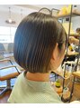 リタ(Lita) ナチュラルなデザインカラー。他の方とも被りにくてお勧めです
