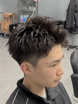 ガオプロデュースバイレボ(gao produced by revo) スパイキーショート短髪ビジネスヘアツーブロックショート