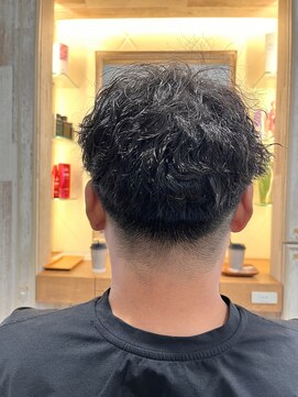 リブ(Riv.) ツイストスパイラルパーマ