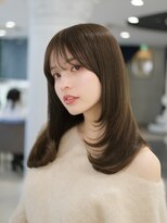 エアー 青山(AIR)&nbsp;ハッシュカット顔まわりレイヤーカットオリーブグレージュ