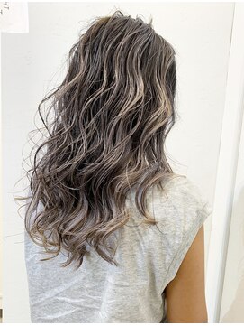 モアナ バイ ヘッドライト 武蔵小杉店(Moana by HEADLIGHT) ロンハーマン風ハイライト