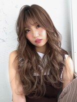 エストレーラ(estrela)&nbsp;『estrela』大人可愛い外国人風ウェーブロング　シアーベージュ