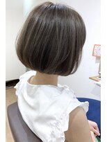 オウル(Owll) ☆Owll☆大人かわいい前下がり丸みショートボブ