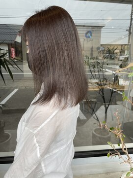 ナンバー(number+) 20代30代40代アッシュ艶感ストレート透明感ナチュラル