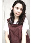 抜け感×ミディアムヘア