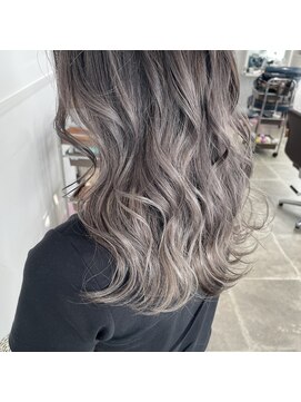 テクライズ 豊橋店(TECHRISE) ☆透け感グラデーション、シルバーグレージュ☆10代20代30代