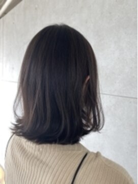 アディクト(ADDICT) ナチュラル切りっぱなしボブ