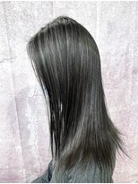 メゾンイロ(Maison I.R.O+)&nbsp;40代50代白髪ぼかしハイライト