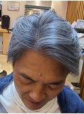 若僧には真似できない大人のシルバーヘアー
