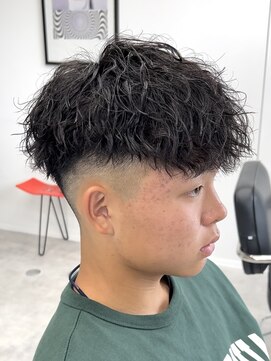 ラヴィズムバイフィフス(LUVISM by fifth) ツイストスパイラルパーマツイストパーマ刈り上げ万代新潟駅