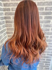韓国アイドルヘアオレンジブラウン