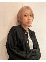 ルーム(Loom.)&nbsp;ハイトーンボブぱっつん前髪ボブミニボブ切りっぱなしボブ