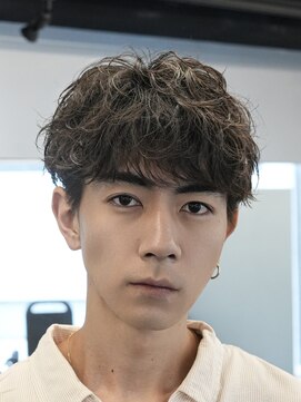 フィフス トウキョウ (fifth TOKYO) ナチュラルでこなれた雰囲気のルーズパーマ