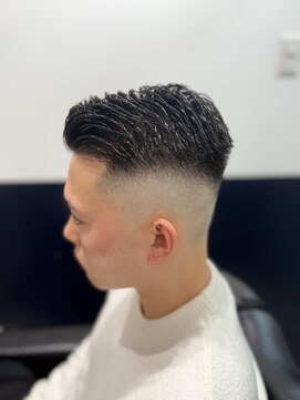 リバティシェアバーバー 銀座(LIBERTY SHARE BARBER) 震災ハイフェード