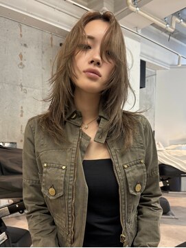 天神　ブリーチカラー　顔まわりレイヤー　レイヤーカット