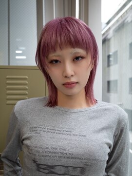 ギークス(GEEKS) 【GEEKS渋谷】顔周りレイヤーカット/オン眉/カシスピンク/ウルフ