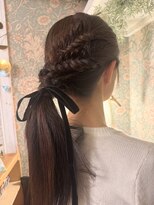 みどりの美容室&nbsp;ローポニーアレンジベロアリボン