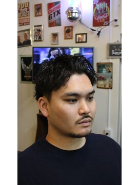 ブラックキャット(BLACK CAT) カット×ツイストパーマ