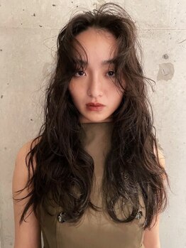 アオイ(aoi.)の写真/【カット+低温デジタルパーマ+ASIAトリートメント￥14300】外国人ウェーブでラフでこなれたstyleに♪