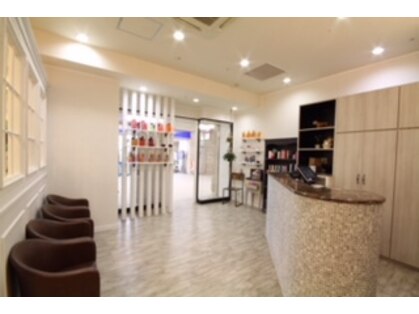 アストラール 大曽根店(astrale)の写真