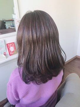 ステーションビューティ(Station Beauty) パープルでツヤ出しカラー