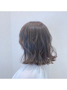 リー ルーチェ 布施(Lee Luce) グレーカラー