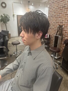 ヴィップルーム(viproom) ビジネスマン/スパイラルパーマ/フェードカット簡単スタイリング