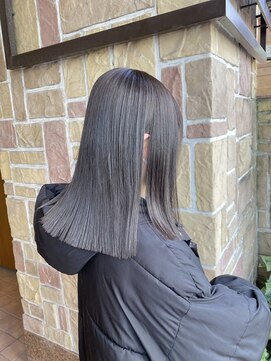 ラティ(Ratie) "Ratie"さらつやミディアム【久屋大通/栄】