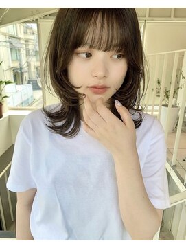 アクアオモテサンドウ(ACQUA omotesando) ◇小顔になれるミディアムウルフ