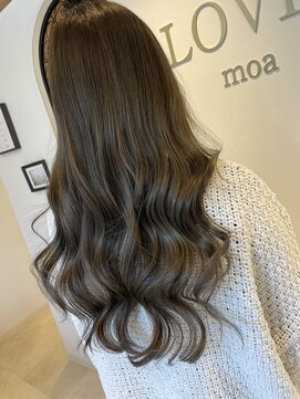 ラビスモア(Lovis moa) 切りっぱなしボブ/エアリーロング/ピンクブラウン/美髪のススメ